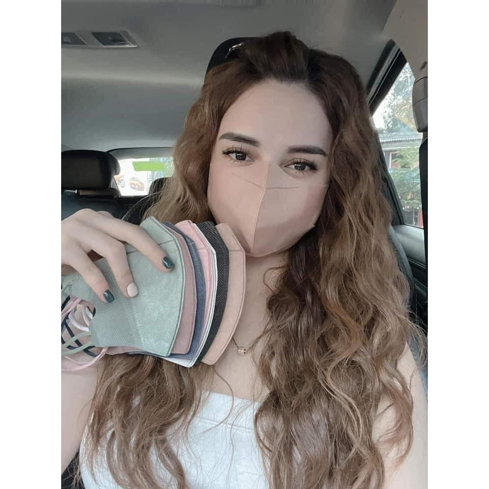 Thùng 100 chiếc Khẩu Trang 5D Thái Lan CAREON Kháng Khuẩn, Nhiều Màu Lạ Hottrend