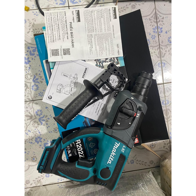 Máy khoan bê tông dùng pin Makita 18V DHR202Z (Chưa kèm Pin & Sạc)