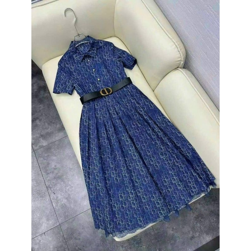 Hàng nhập - Đầm jean dáng xòe in logo viền chân ren, váy bò tay ngắn mịn mát cổ peter