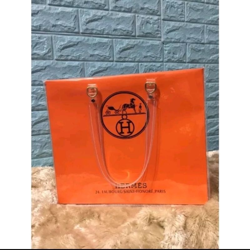 Túi giấy hãng custom size 42