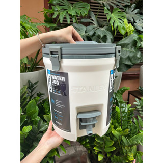 Thùng đựng đá giữ nhiệt Stanley