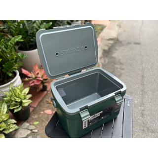 Thùng đựng đá giữ nhiệt Stanley