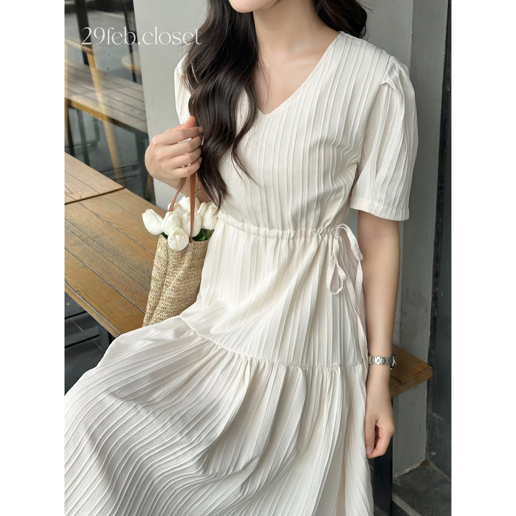 Váy cổ tim chun eo 29feb.closet chất đũi gân tay ngắn dáng dài xòe nhẹ nhàng nữ tính dễ thương phong cách Hàn Quốc -V102 | BigBuy360 - bigbuy360.vn