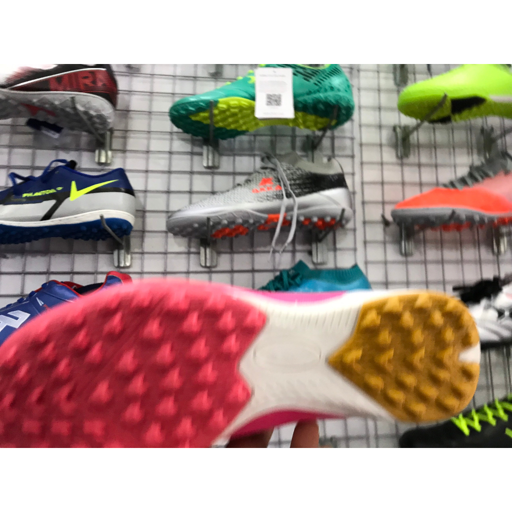 Giày bóng đá sân cỏ nhân tạo Xspeed Winbro Đủ màu đã khâu full đế  + tặng tất