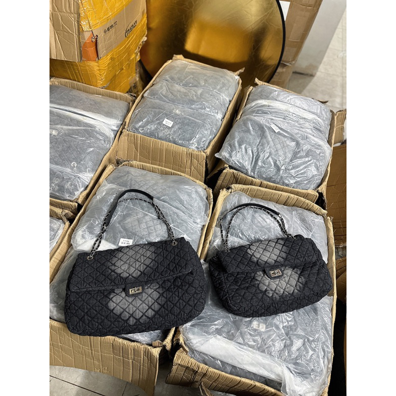 Túi tote big size jean vải siêu hot ô trám khoá xoay 36cm