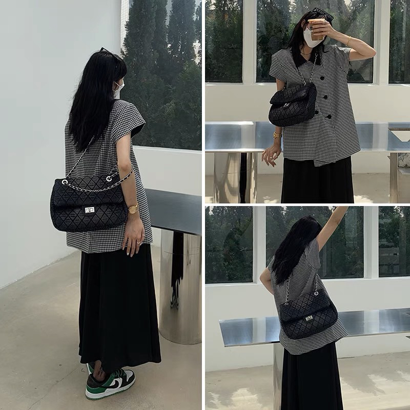 Túi tote big size jean vải siêu hot ô trám khoá xoay 36cm