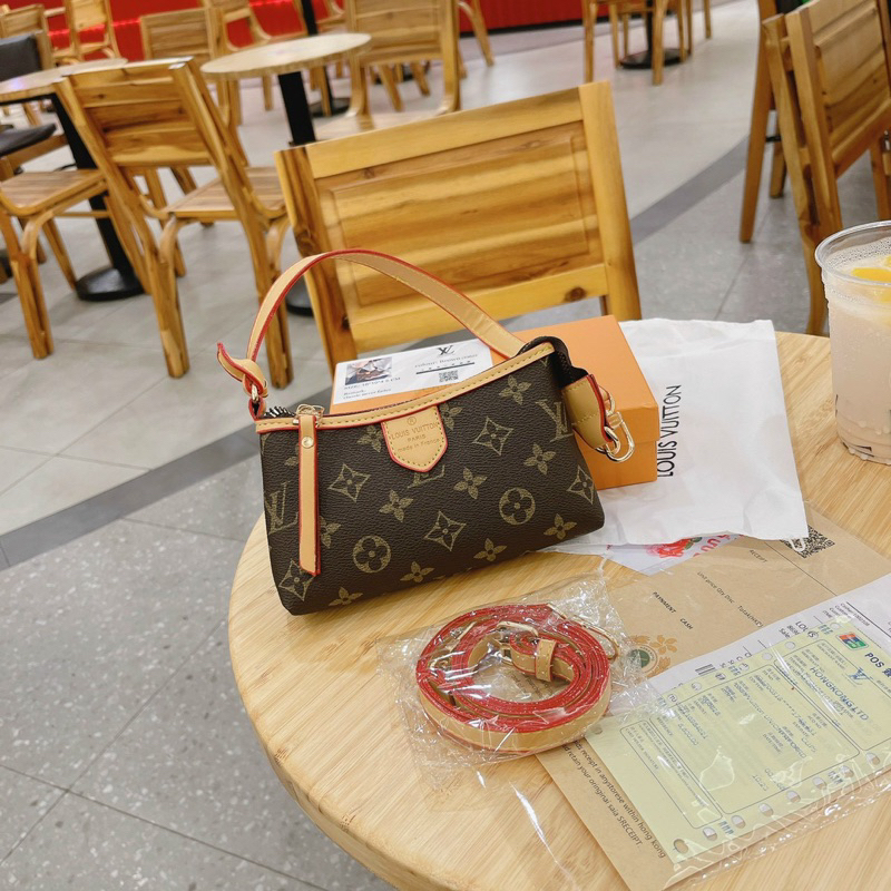 Túi kẹp nách lv potchete hoa nâu có hộp