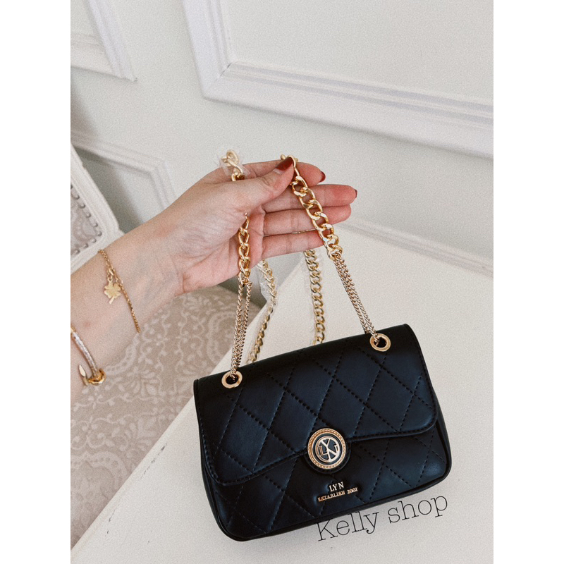 Túi L Y MN nhỏ gọn