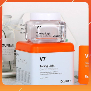 Kem V7 dưỡng trắng da Dr.Jart+ V7 Toning Light Hàn Quốc