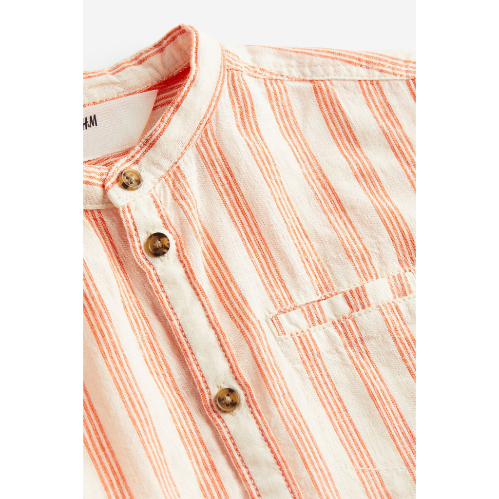 ÁO SƠ MI NGẮN TAY CỔ TRỤ, CHẤT LINEN VÀ COTTON - HM - CÓ TÚI PHÍA TRƯỚC ÁO - KẺ SỌC