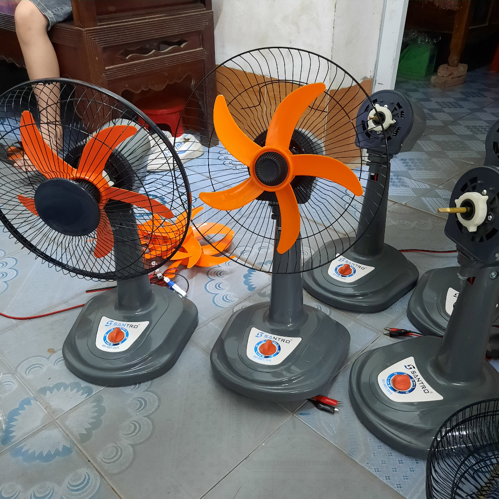 Quạt bàn acquy 12v chạy bình xe máy ô tô bảo hành 12 tháng