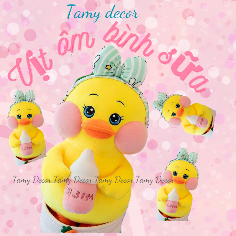Gấu Bông Vịt Vàng Đeo Nơ Ôm Bình Sữa dễ thương đáng yêu Tamy Decor chất liệu nỉ mịn cao cấp size 45,75cm