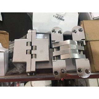 Bản Lề Chữ Thập - Bản Lề Chữ Thập Gắn Cho Cánh Cửa Tủ Được Ứng Dụng Trong Sản Xuất Đồ Nội Thất
