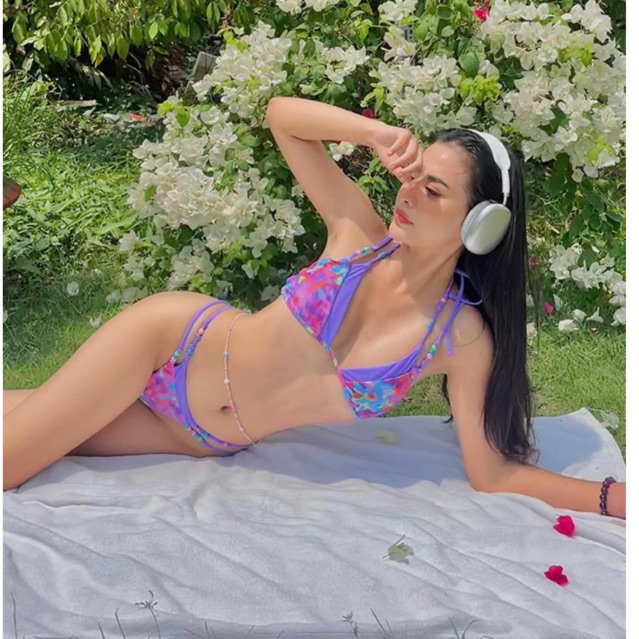 Bikini hai lớp hạt nhựa màu sắc