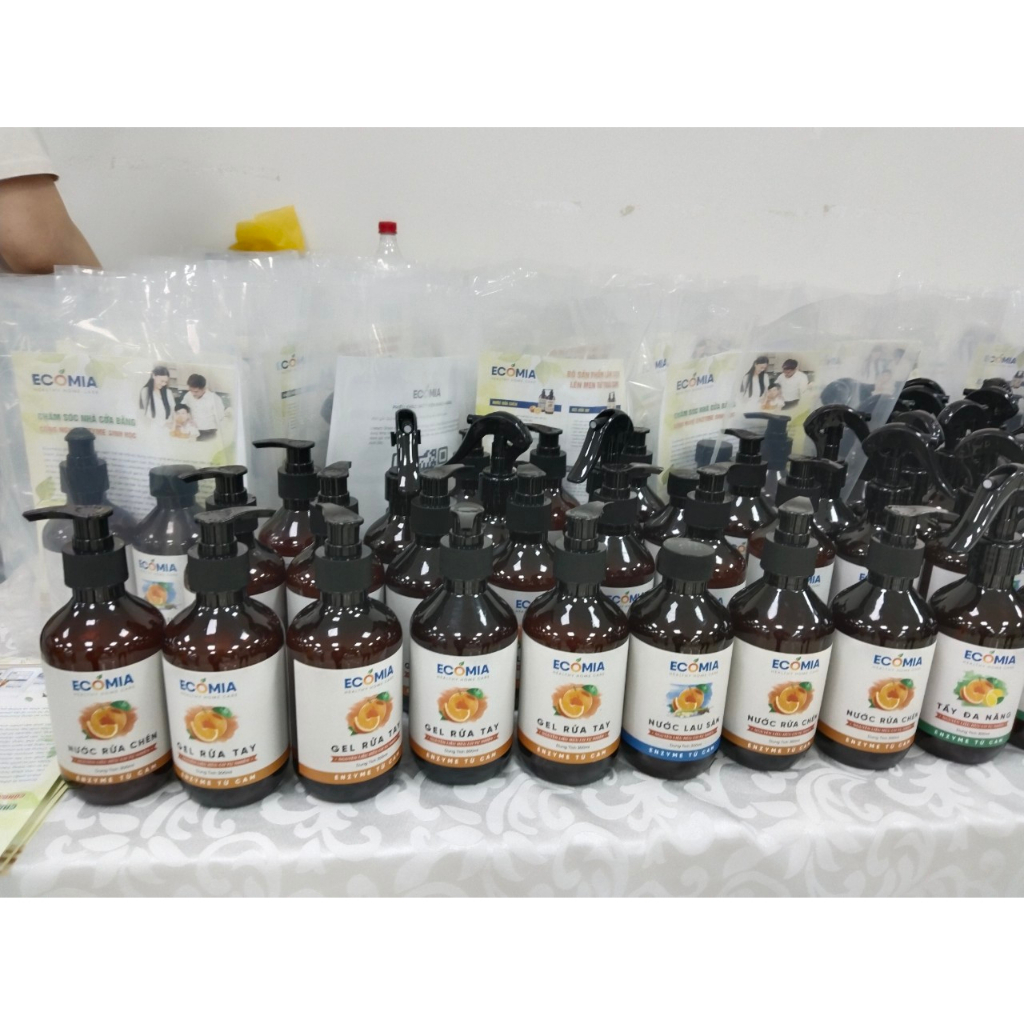 Nước Rửa Tay Enzyme Hữu Cơ Ecomia chiết xuất Thiên Nhiên, Làm sạch vi khuẩn, bảo vệ da tay Hương Cam - Ecomia