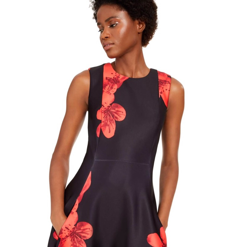 Đầm VNXK hiệu CK hình thật Shop chụp