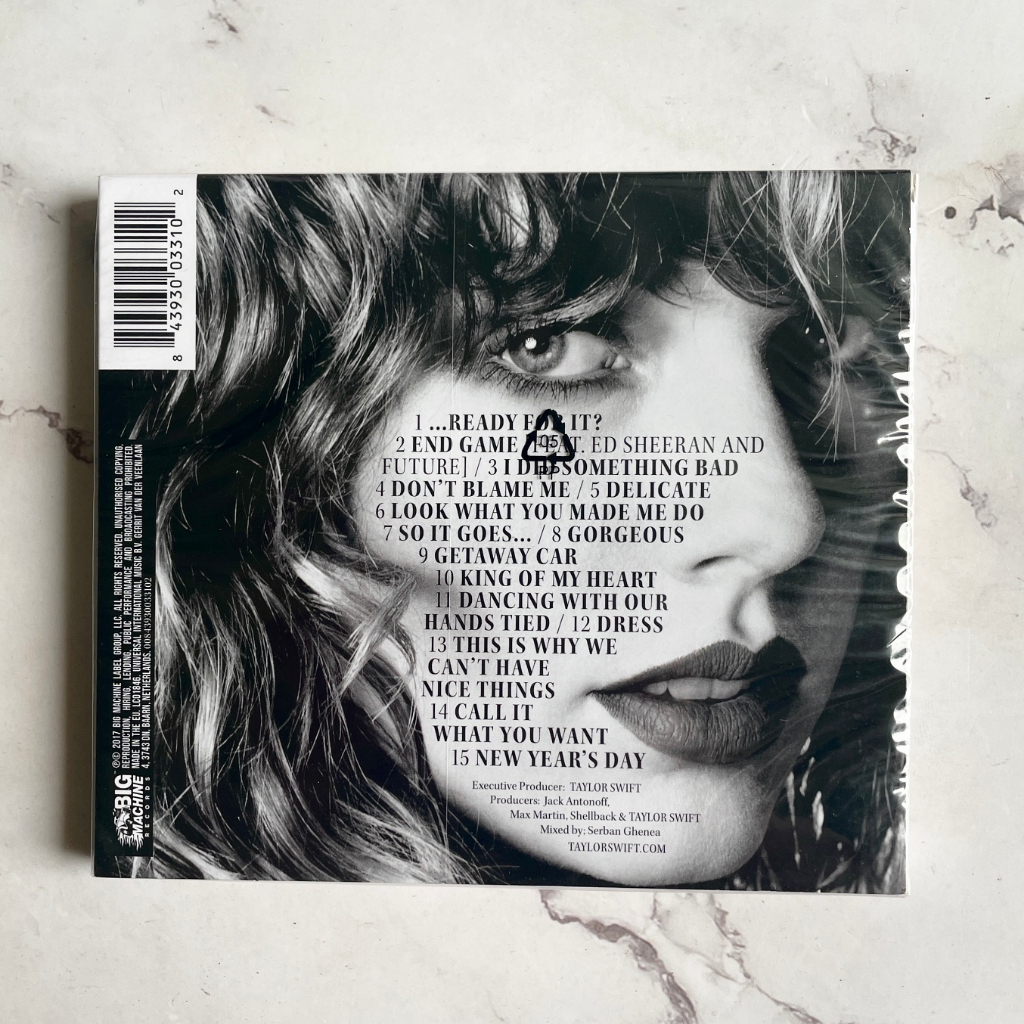 ALBUM ẢNH REPUTATION - TAYLOR SWIFT