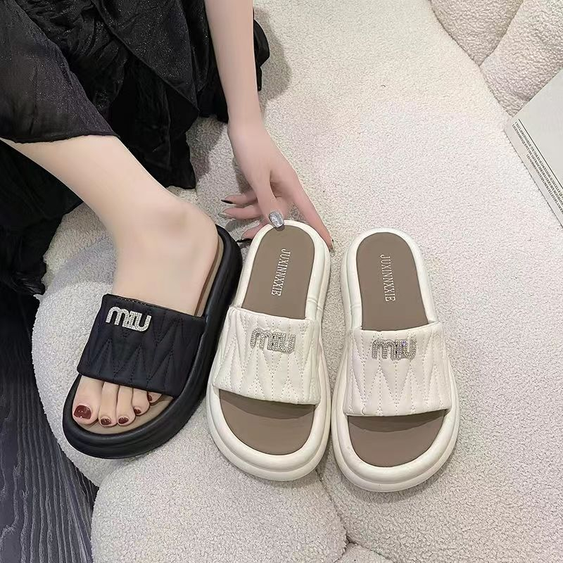 Dép lê đi bên ngoài đế dày thời trang nữ mùa hè hot mẫu chống trượt hot trên mạng