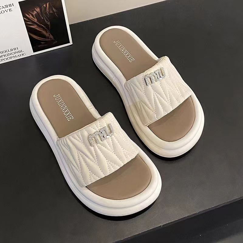 Dép lê đi bên ngoài đế dày thời trang nữ mùa hè hot mẫu chống trượt hot trên mạng