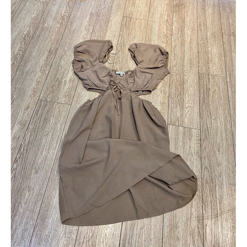 🌼 SIZE S M | Đầm lanh cut-out L0VE TREE sexy