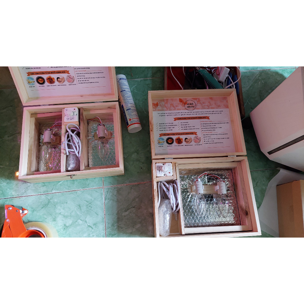 Hộp muối xông chân himalaya, nguyên hộp, kèm đầy đủ phụ kiện, loại 2 viên đá cong 20cm*10cm*5cm, hộp gỗ thông.