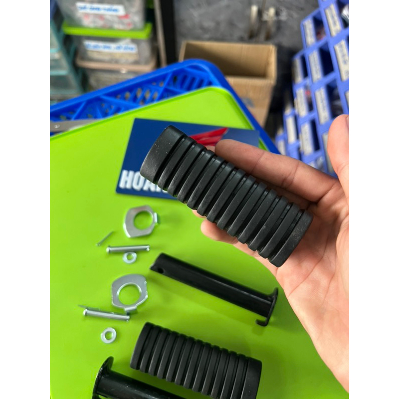 Cao su để chân sau wave nhỏ fu1 chính hãng