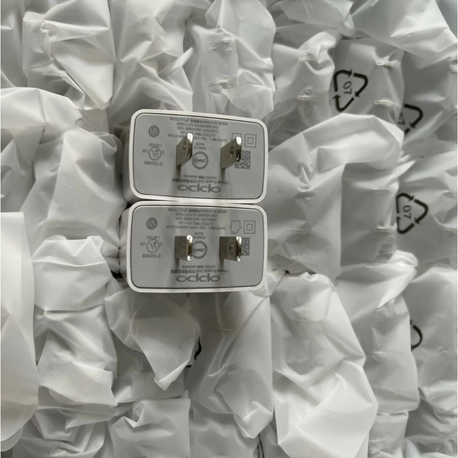 Củ sạc OPPO AK 933 Dành Cho Hệ Điều Hành Android Chính Hãng, Có Bảo Hành | BigBuy360 - bigbuy360.vn