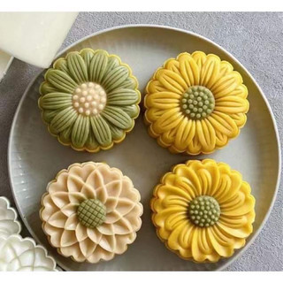 Khuôn trung thu 150g Hoa cúc 4 mặt