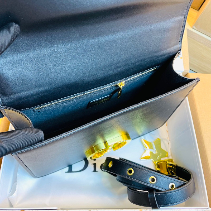 Túi xách nữ D.I Montaigne tặng khăn lụa &charm sao đẹp dã man