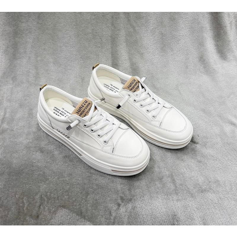 Ishoes - Giày Thể Thao Nữ TT195 Độn Đế 4cm Dây Rút Trẻ Trung
