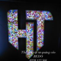 Hạt nhựa giả đá arcrylic làm trang tri, handmade, tạo chữ nổi - phòng hát karaoke - trang trí mặt bàn