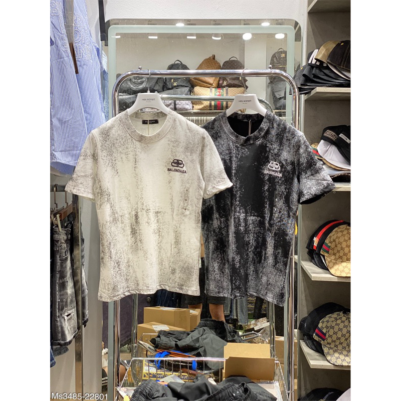 Áo phông hoạ tiết loang ,logo cực đẹp ,lên dáng cực chất