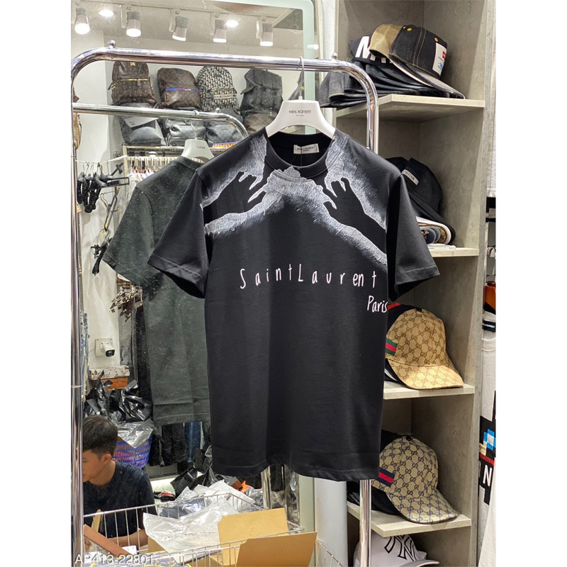 Áo phông bàn tay hoạ tiết cực chất ,chất vải cực mát new2023