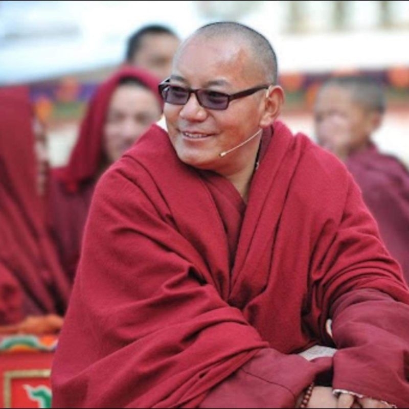 Chuỗi lưu li xanh được Ah Song Tulku Rinpoche gia trì