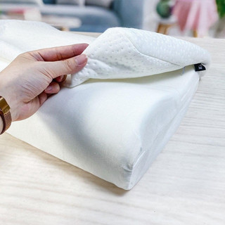 Gối cong Memory Foam Dozzi