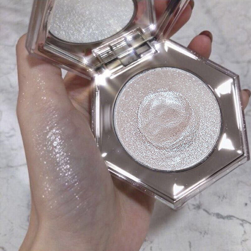 Mã A47 Phấn bắt sáng highlight MEIBAOGE tạo hiệu ứng da căng bóng mịn màng