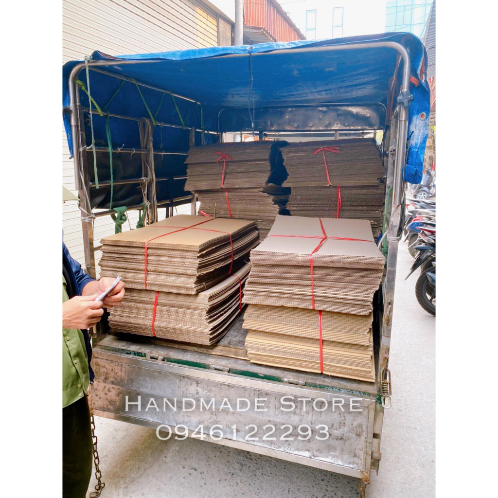 Phôi bìa carton 3 lớp kích thước 50*75cm