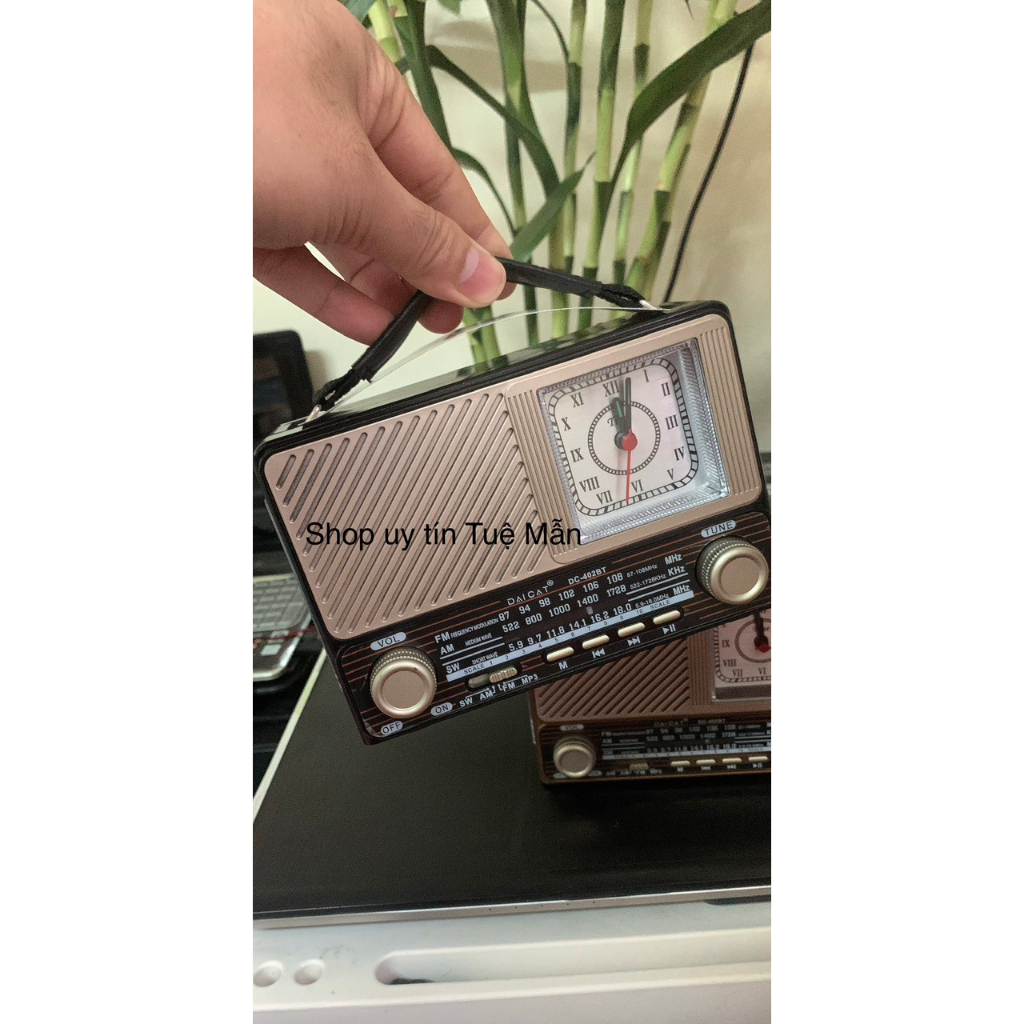 ĐÀI FM Radio Mẫu Mới DC-402BT CÓ ĐỒNG HỒ ,Nghe Nhạc Qua Usb,Thẻ nhớ FM/AM/SW quà tặng cho người thân yêu-Hàng Chính Hãng