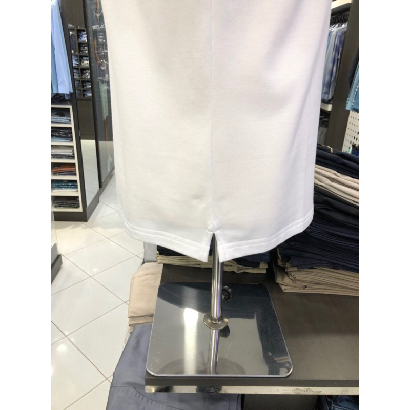 Áo polo owen màu trắng kẻ navy ngực body fit vải cotton bạc hà APV231336