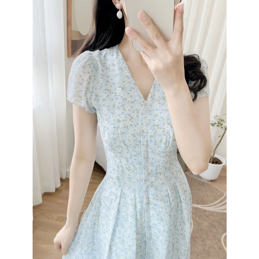 Váy hoa nhí cổ V, Váy hoa nhí đi biển, đi chơi thiết kế chính hãng_Deloga | BigBuy360 - bigbuy360.vn