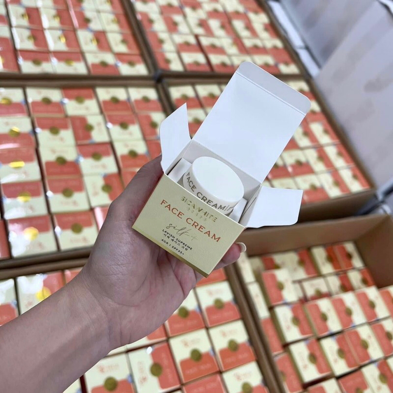 KEM FACE LỤA DƯỠNG DA Ngày - Đêm, FACE SILK CREAM SICA WHITE