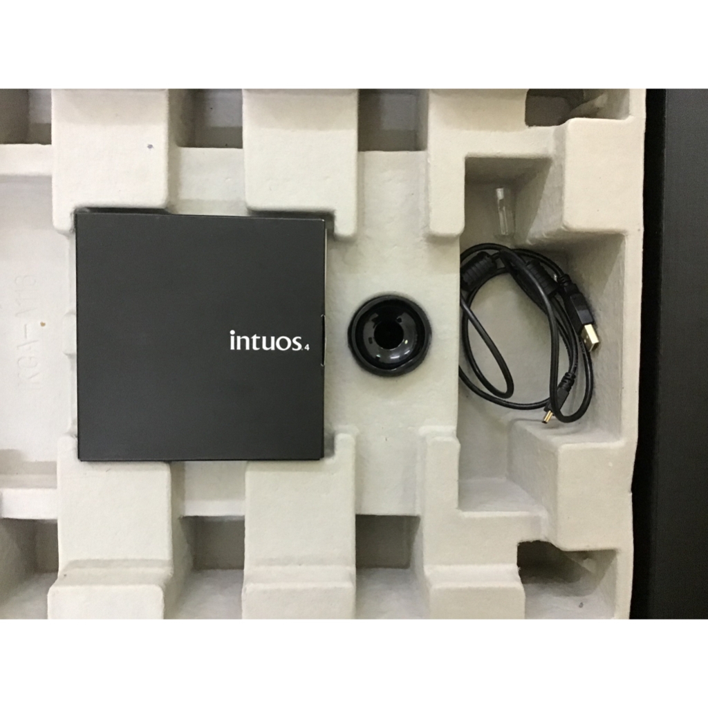 Bảng vẽ wacom intuos 4 ptk-440 ptk-640