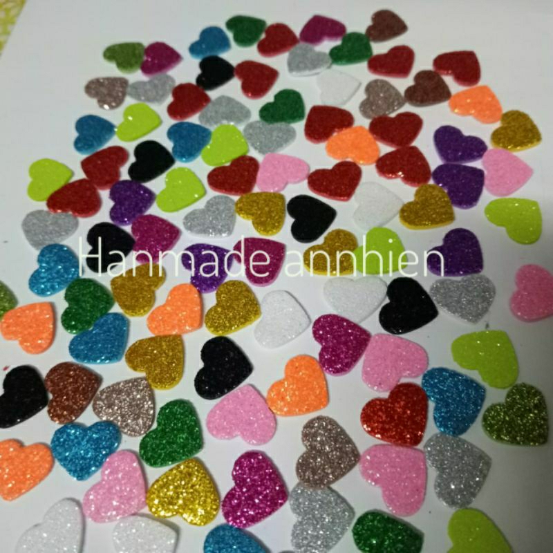 80 - 100 Hình trái tim nhí bằng xốp kim tuyến size 1.5 x 1.3cm dùng để trang trí thiệp , sinh nhật, lì xì, 8/3, 14/2 ...