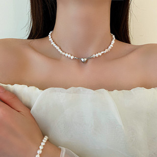 Dây chuyền vòng cổ chocker hạt phối mặt tim nam châm độc đáo sang trọng Tatitava