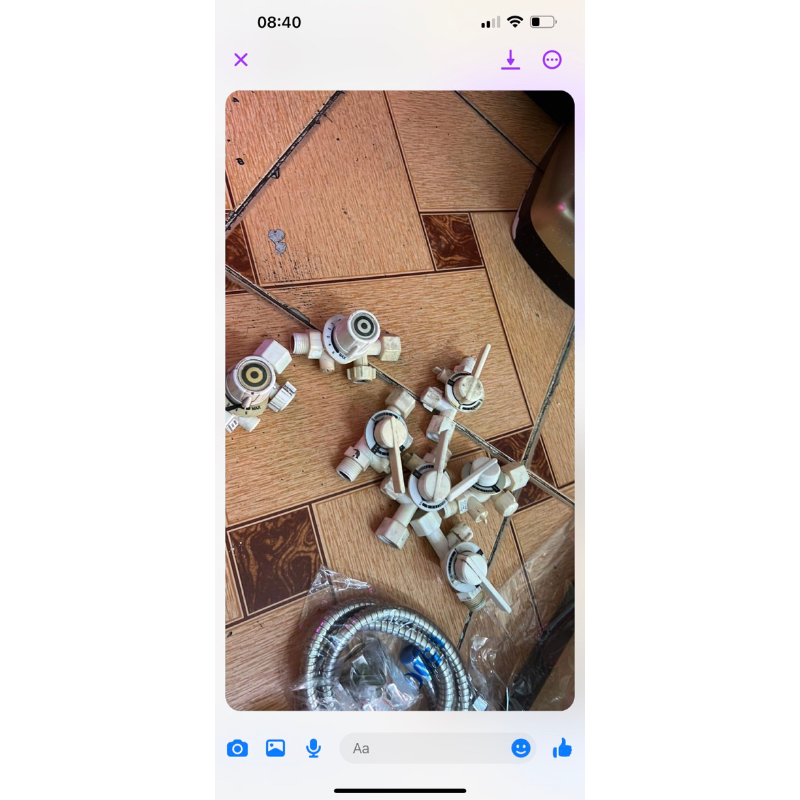 Van khóa máy nước nóng củ