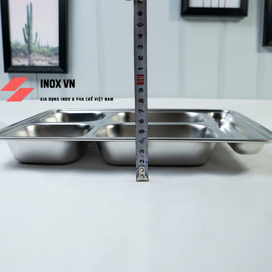 Khay cơm 4 ngăn inox 201 ~ KT 33 x 23 x 4  có ngăn để đũa loại dày