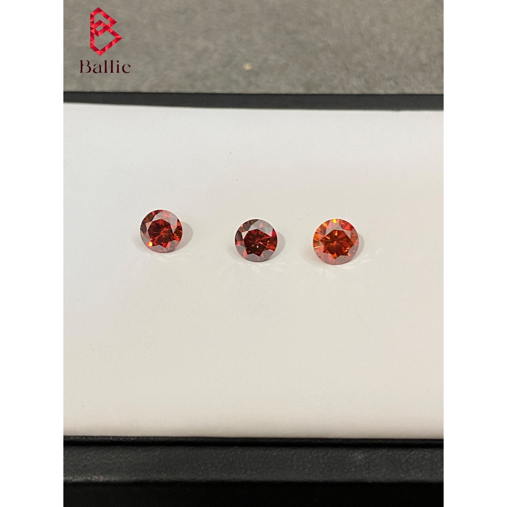 Kim cương nhân tạo Moissanite màu đỏ 5ly -6ly5 10ly - 58 giác cắt - có giấy kiểm định GRA - Test bút lên kim