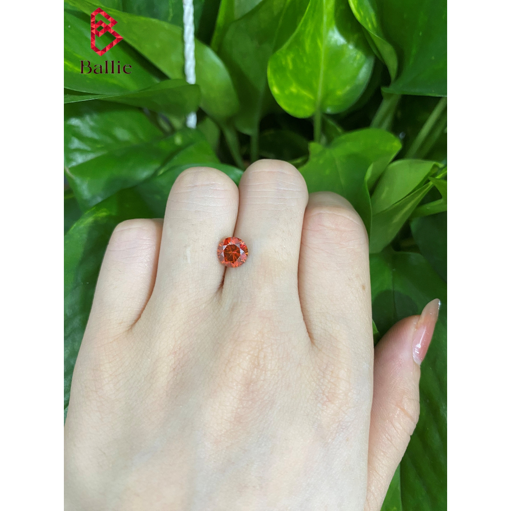Kim cương nhân tạo Moissanite màu đỏ 5ly -6ly5 10ly - 58 giác cắt - có giấy kiểm định GRA - Test bút lên kim