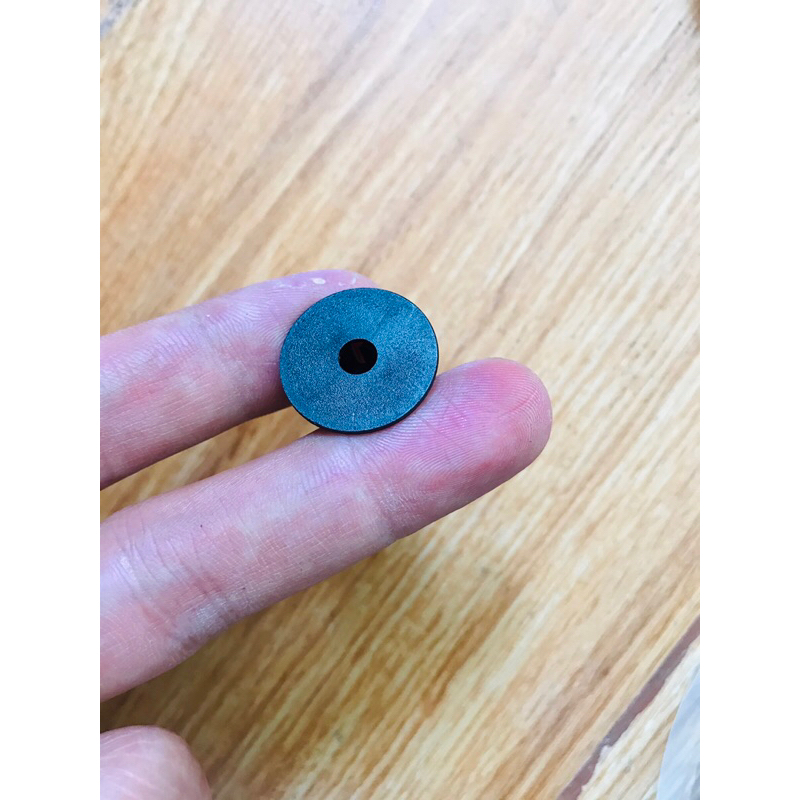 Bộ 6 nút nhựa gắn chắn bùn lòng vè bánh xe ô tô Toyota