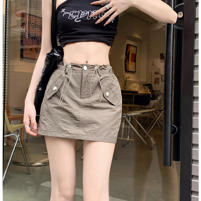 Chân váy dù ngắn rút dây túi nắp màu xám, trắng, kaki, đen